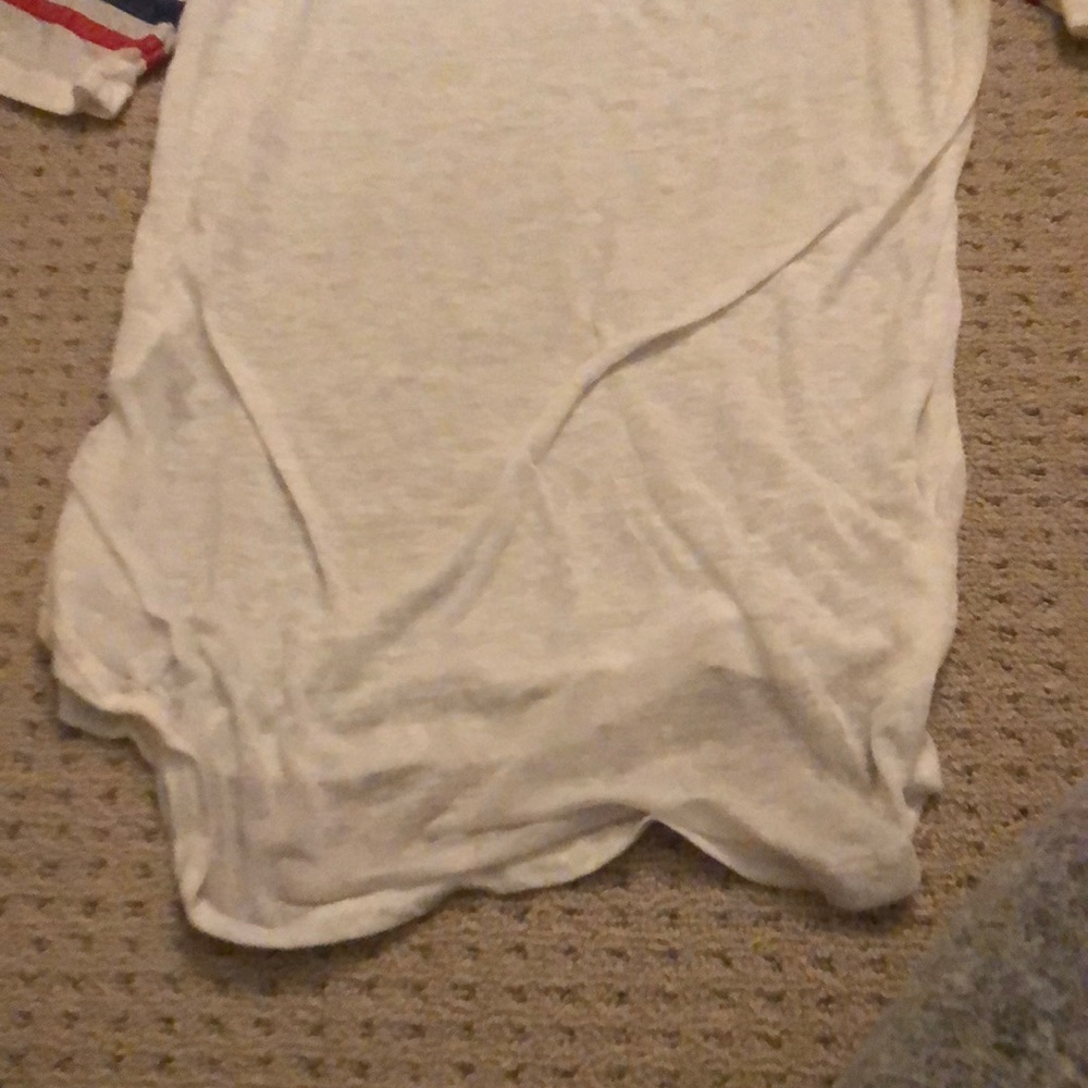 cute tee!! - Picture 5 of 5